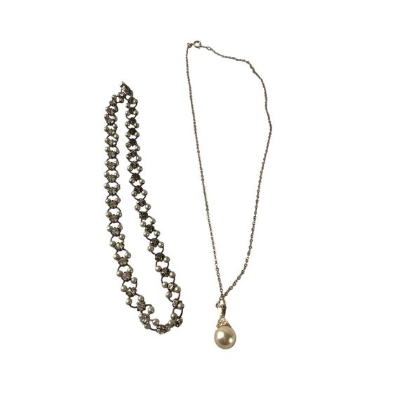 Lot Of 2 Vintage Style Pearl Rhinestone & Gold Tone Pendant Choker Y2K Necklaces - Picture 2 of 7